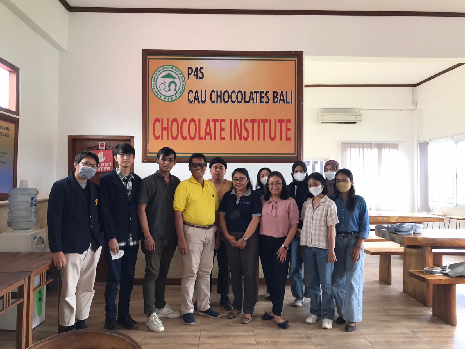 Realisasi Kerja Sama, Prodi Teknologi Pangan Laksanakan Praktikum Lapangan Mata Kuliah Teknologi Kakao di PT Cau Coklat Internasional